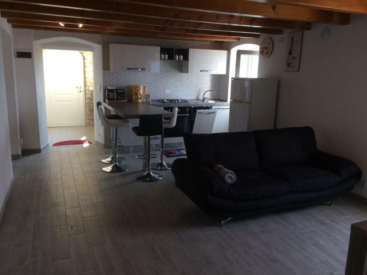 Appartamento Cadelagnel Castelletto Di Brenzone Exterior foto